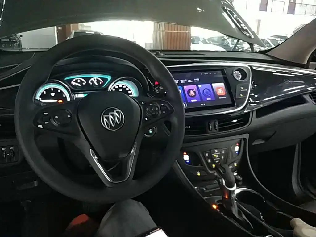 Buick Envision Plus — миниатюра 10
