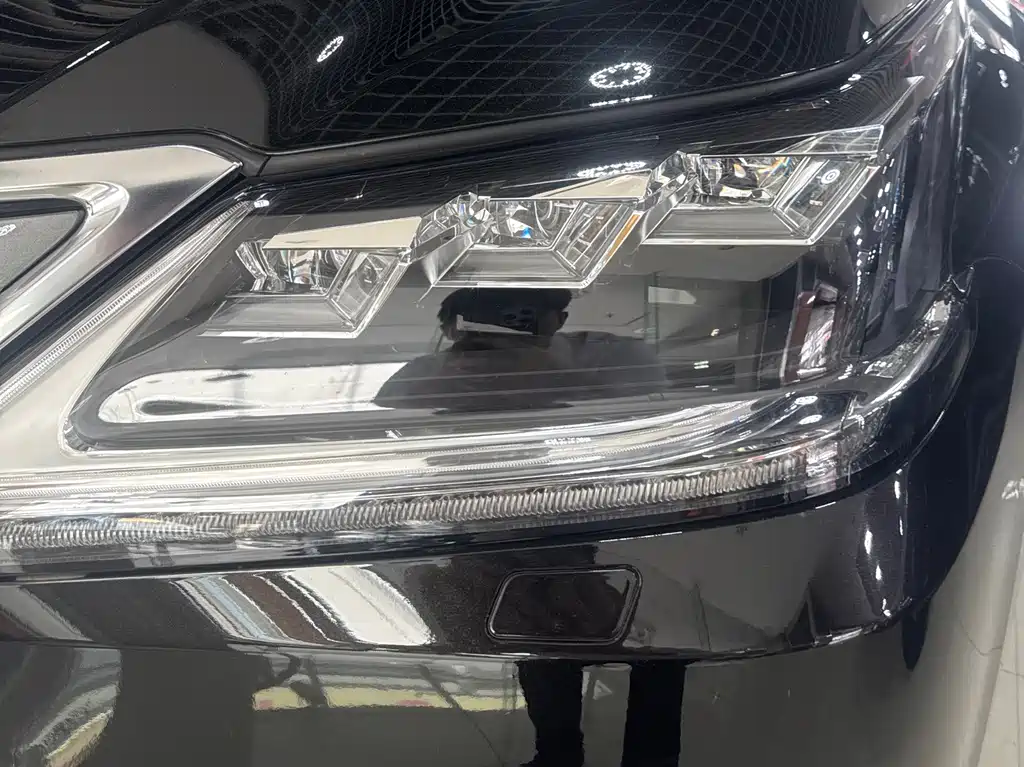 Lexus LX 570 Premium Luxury Edition, фото 10