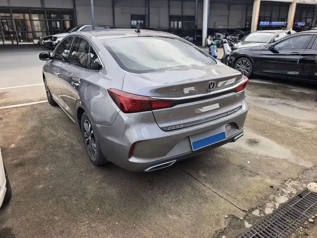 Changan Eado — миниатюра 9