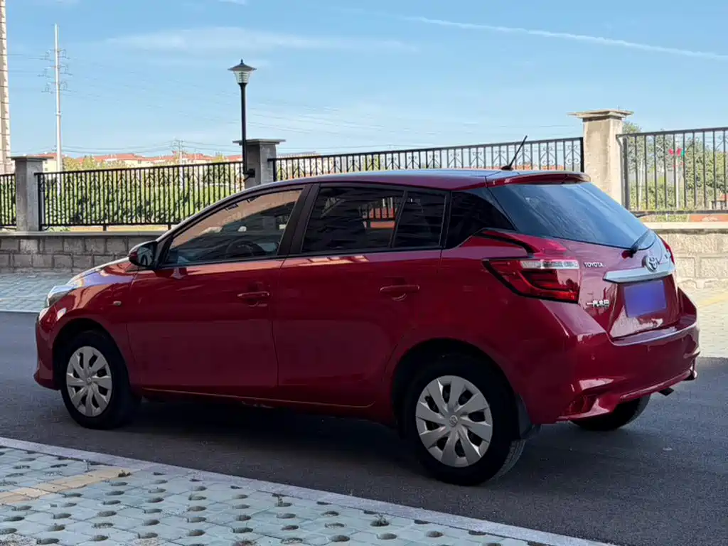 Toyota Vios FS — миниатюра 8