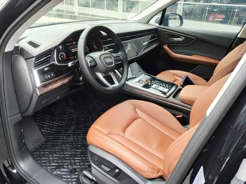 Audi Q7 — миниатюра 3