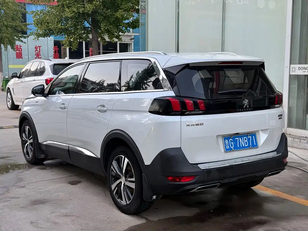 Peugeot 5008 — миниатюра 7
