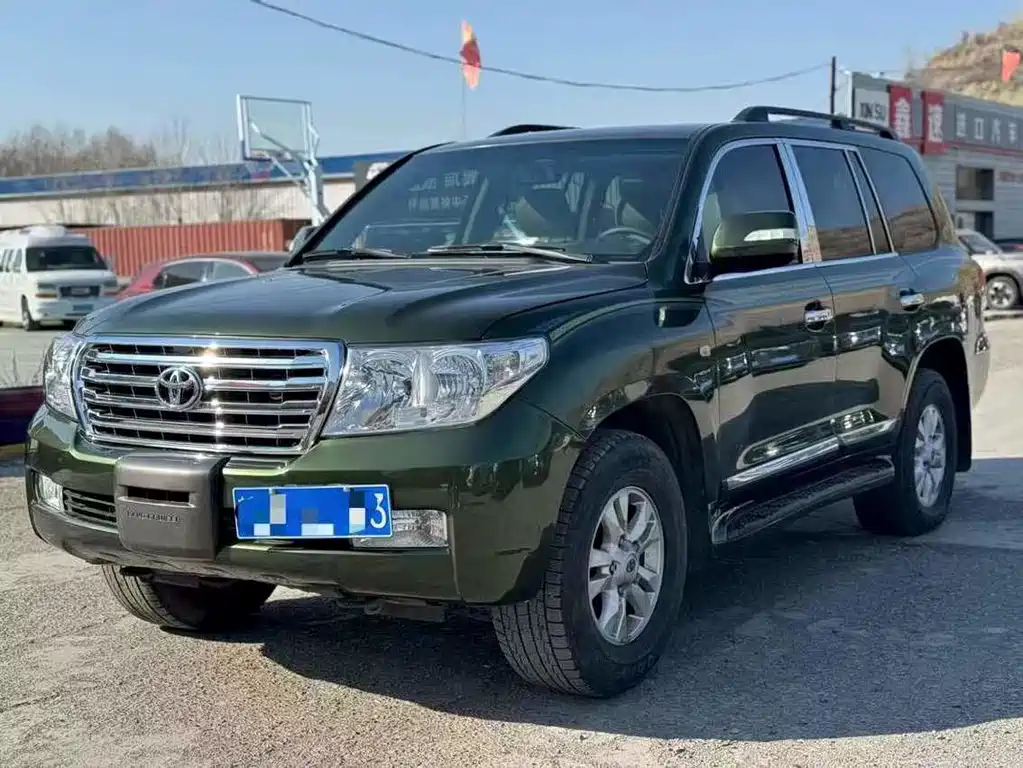 Toyota Land Cruiser 2013