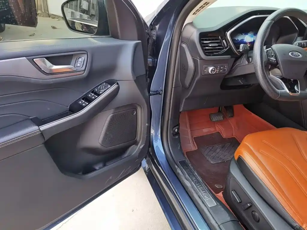 Ford Escape — миниатюра 16