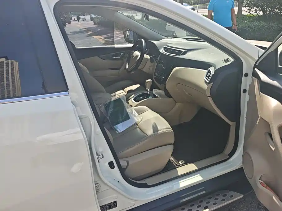 Nissan X-Trail — миниатюра 8