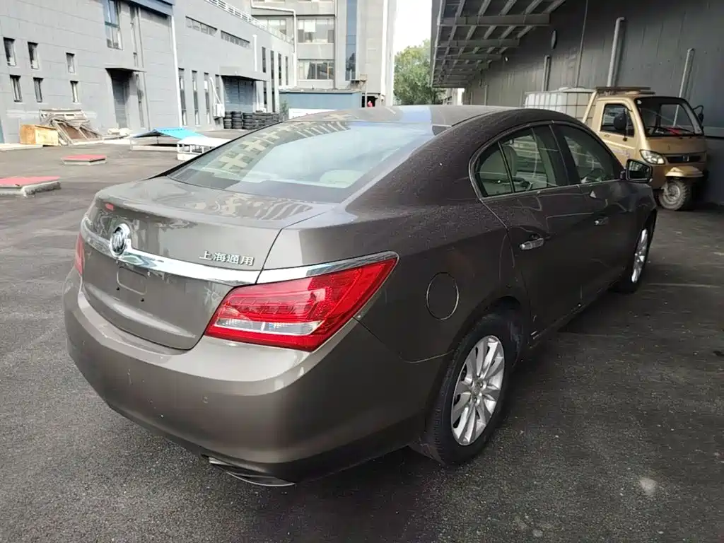 Buick LaCrosse — миниатюра 7