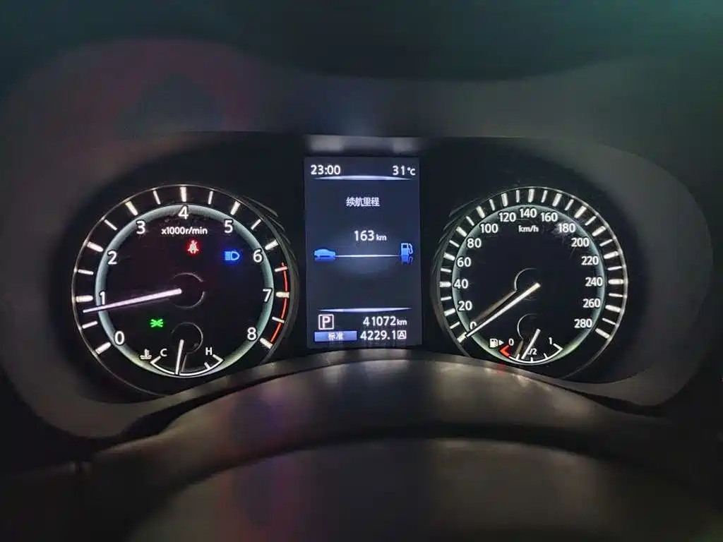 Infiniti Q50L — миниатюра 8
