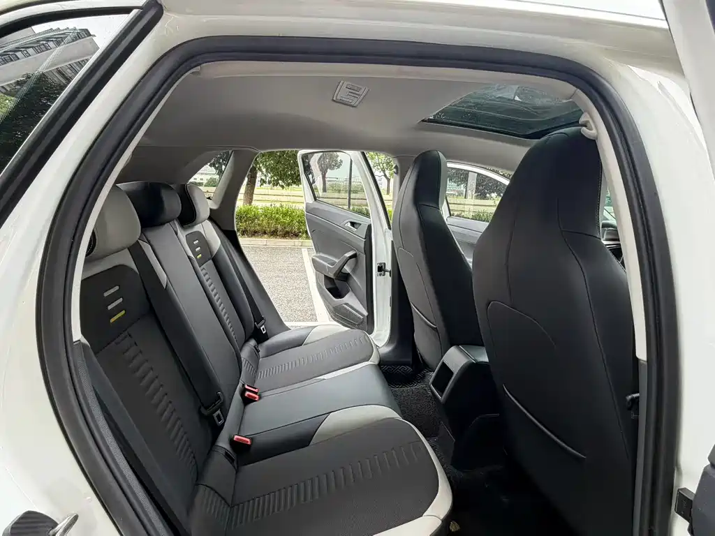 Volkswagen Polo — миниатюра 9