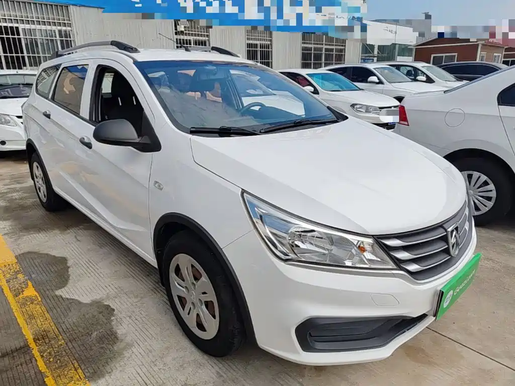 Baojun 310W — миниатюра 4