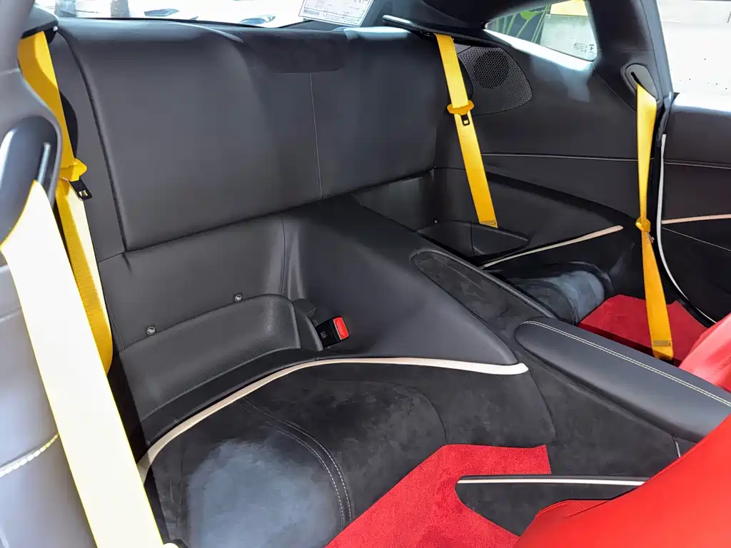 Ferrari Roma — миниатюра 19