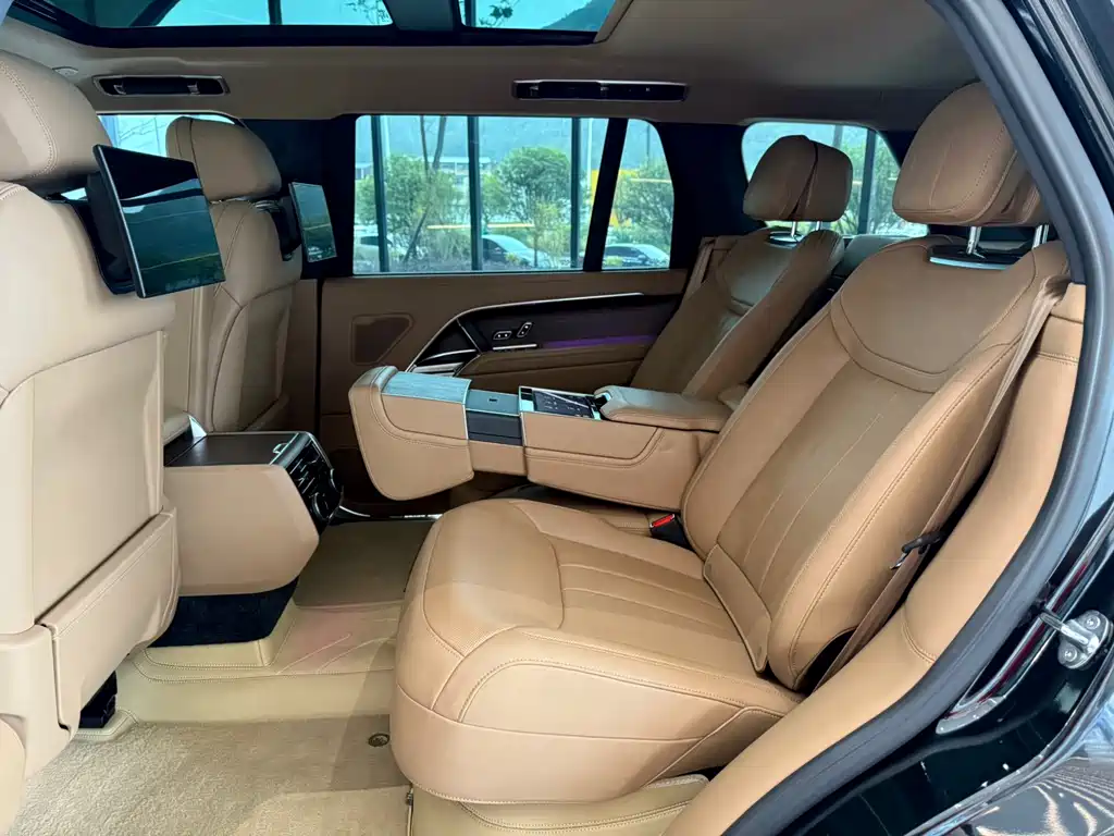 Land Rover Range Rover — миниатюра 7