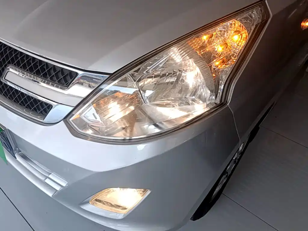 Wuling Rongguang V — миниатюра 24