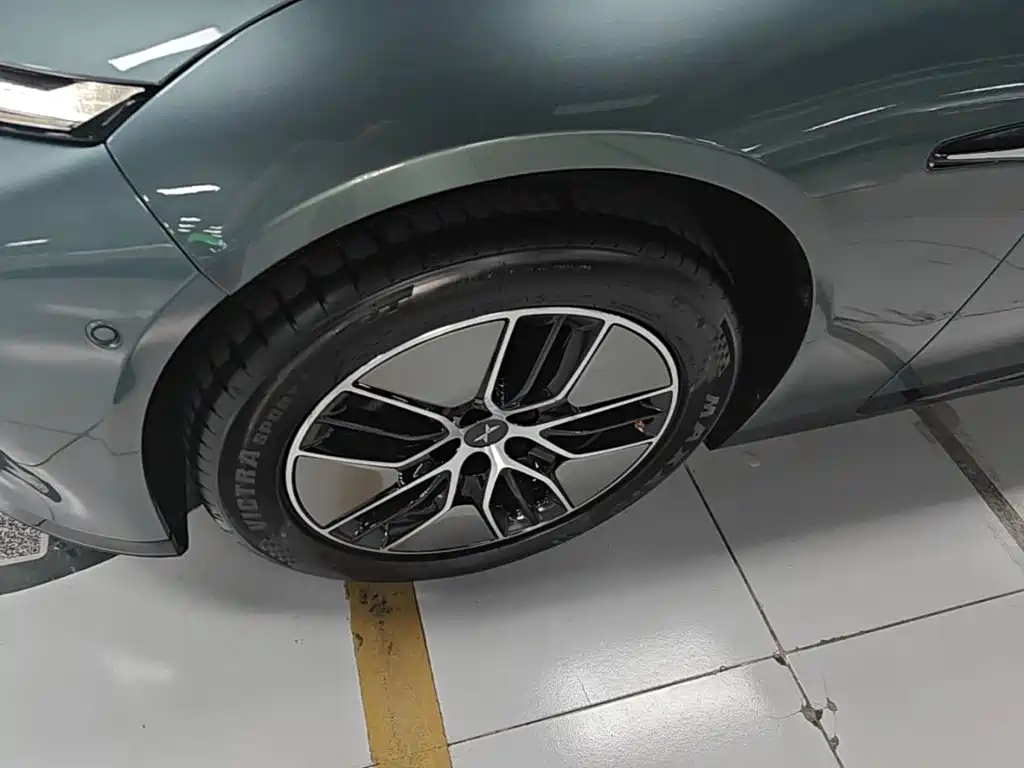 XPeng P7 — миниатюра 23