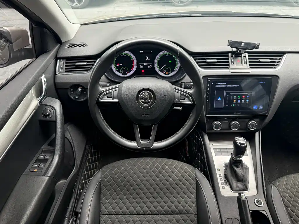Skoda Octavia — миниатюра 15