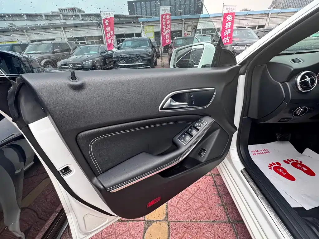 Mercedes-Benz CLA (Import) — миниатюра 4