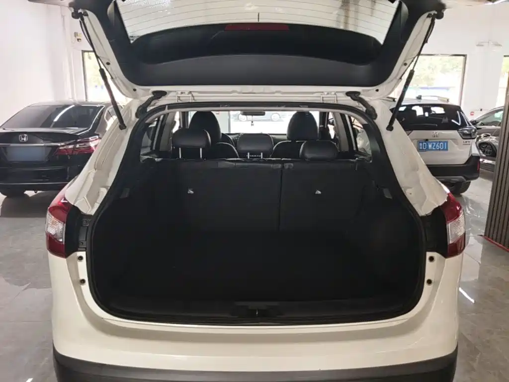 Nissan Qashqai — миниатюра 19