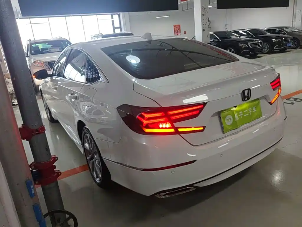 Honda Accord — миниатюра 5