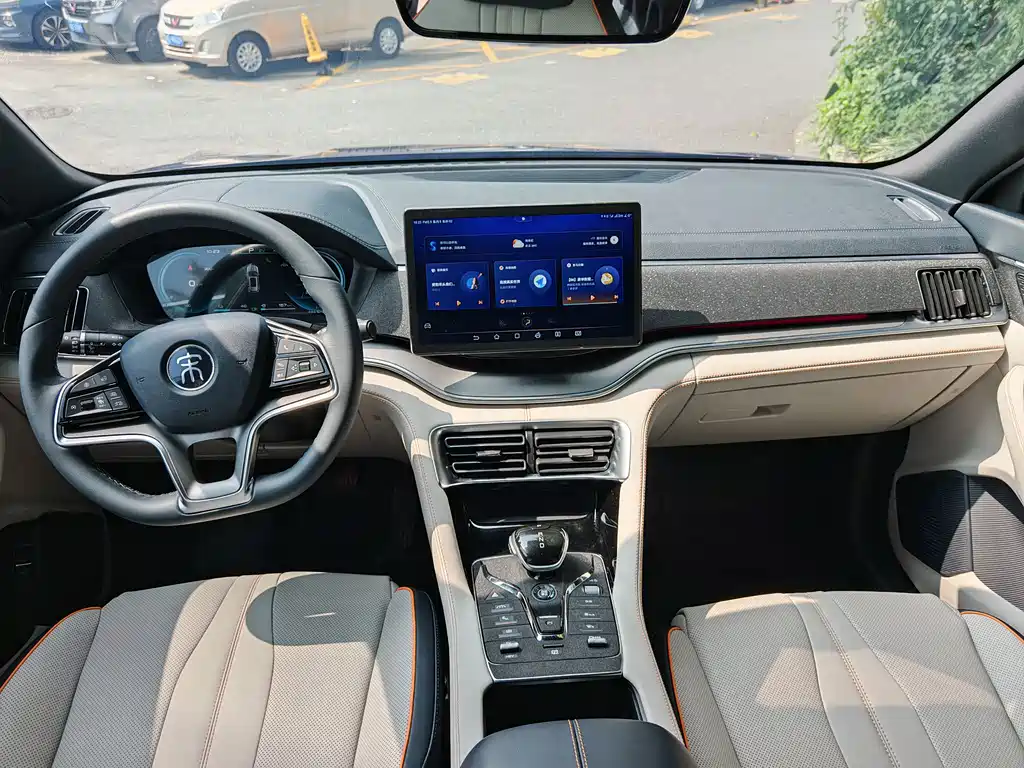 BYD PLUS New Energy — миниатюра 9
