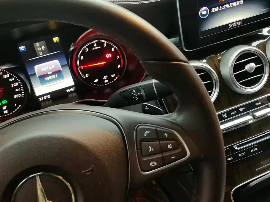 Mercedes-Benz GLC — миниатюра 16