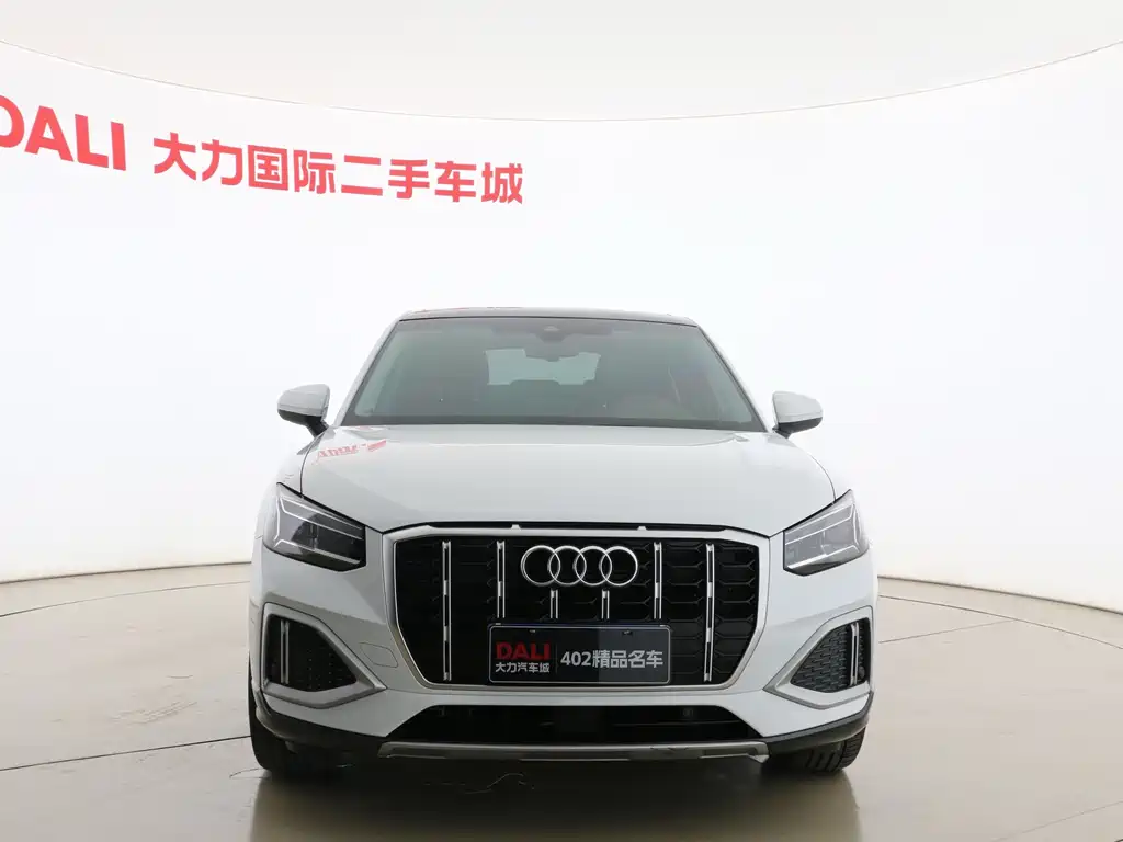Audi Q2L — миниатюра 2