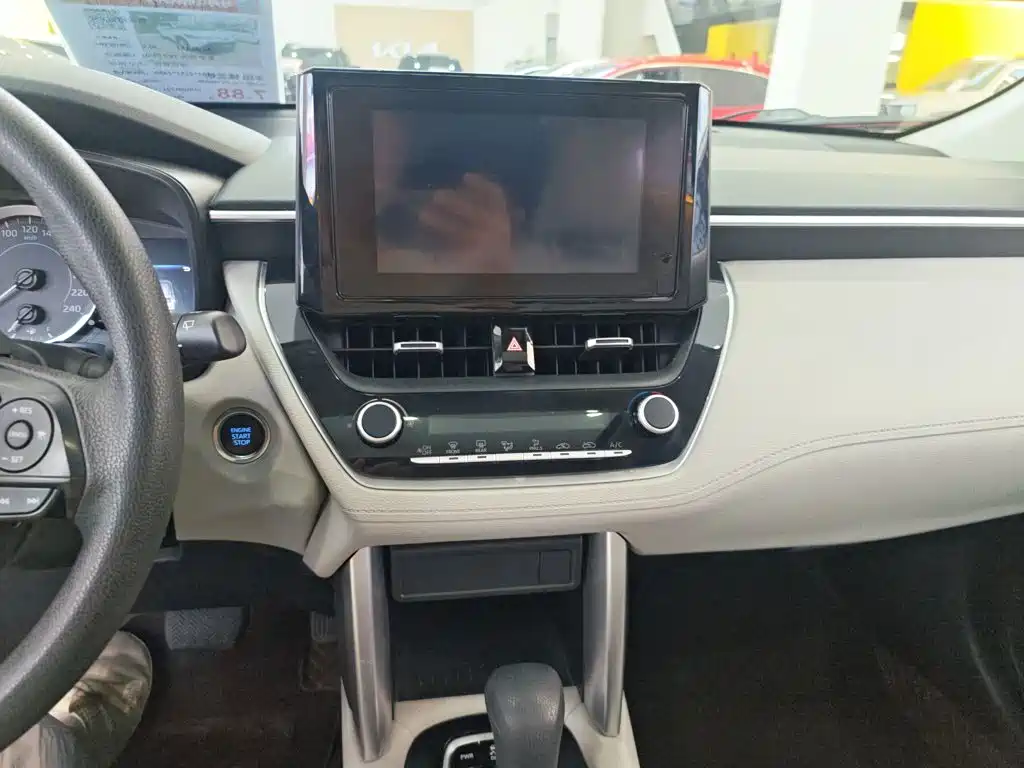 Toyota Frontlander — миниатюра 7