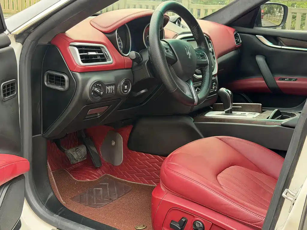 Maserati Ghibli — миниатюра 3