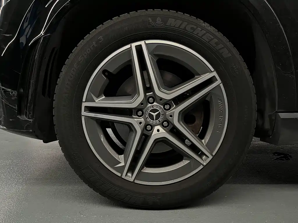 Mercedes-Benz GLE (Import) — миниатюра 10