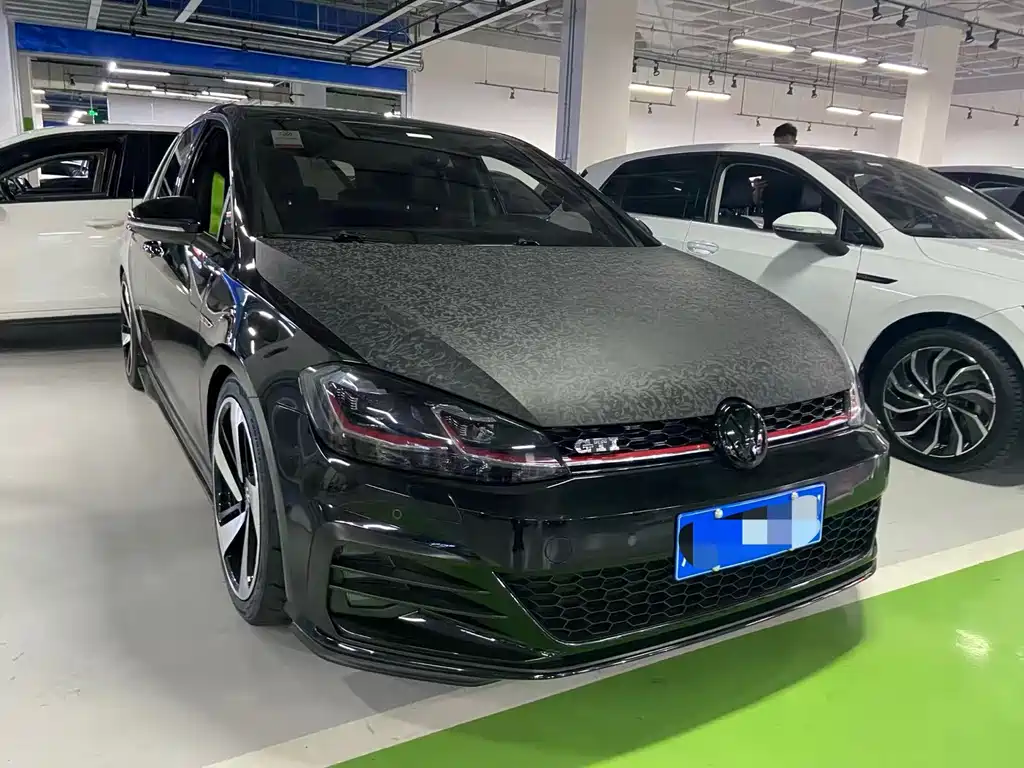 Volkswagen Golf GTI — миниатюра 3