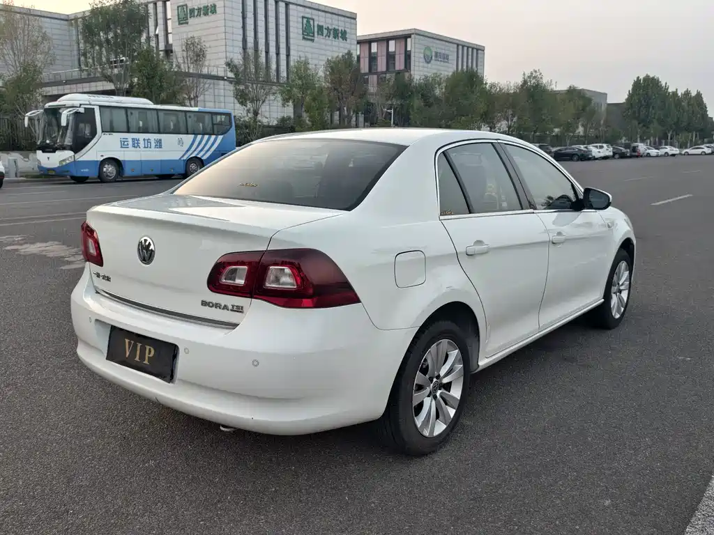 Volkswagen Bora — миниатюра 8
