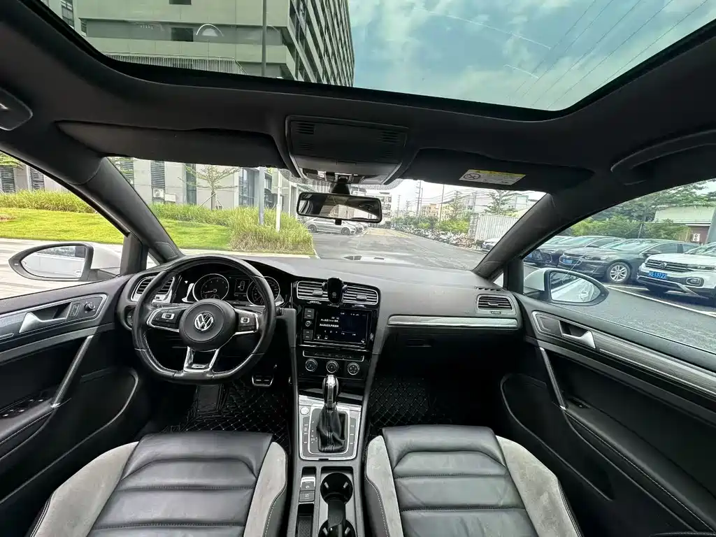 Volkswagen Golf — миниатюра 5