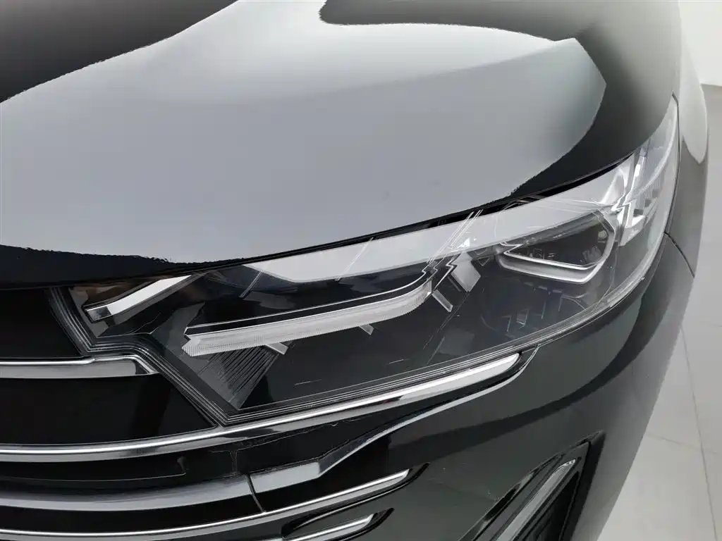 Bestune T99 2023 2.0T AT Premium (6AT)