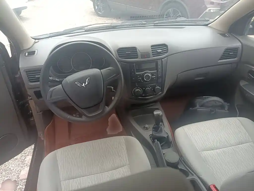 Wuling Hongguang — миниатюра 10