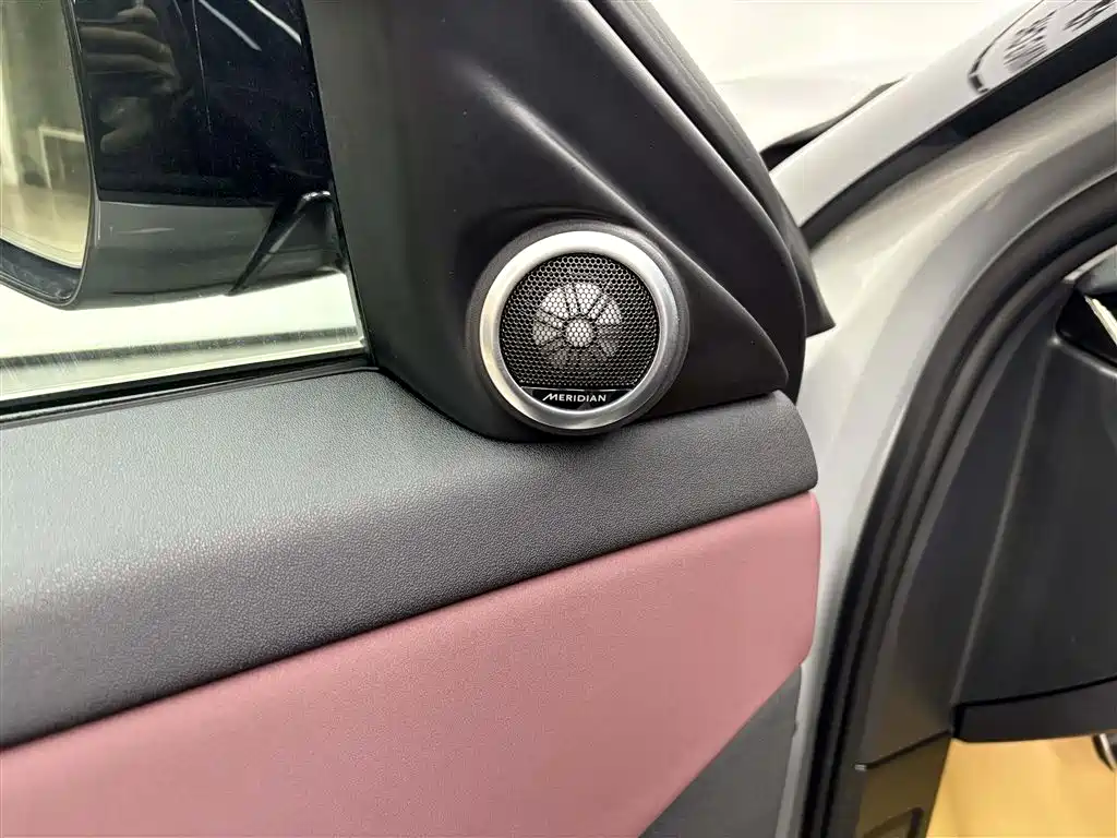 Land Rover Evoque — миниатюра 6