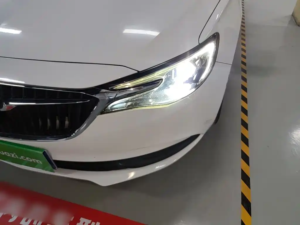 Buick Excelle — миниатюра 24