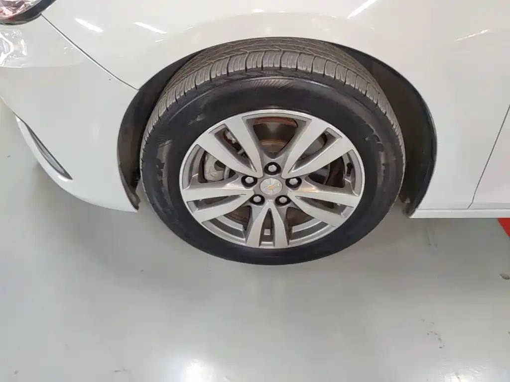Chevrolet Malibu — миниатюра 23