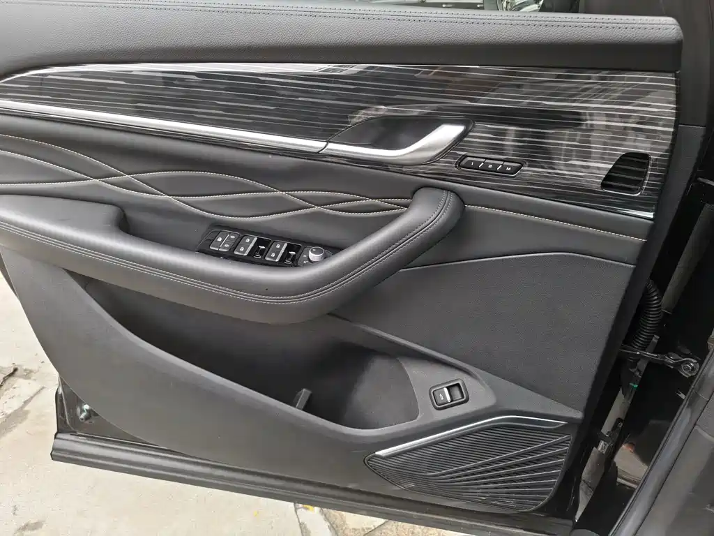Geely Xingyue L — миниатюра 6