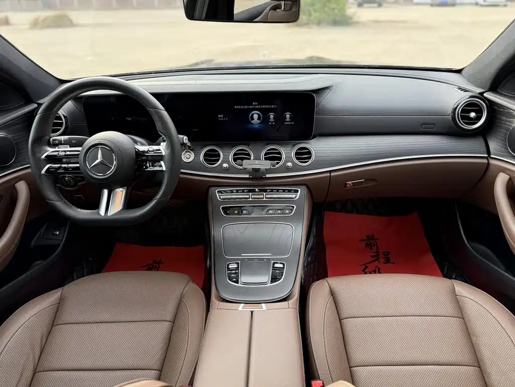 MERCEDES-BENZ E CLASS