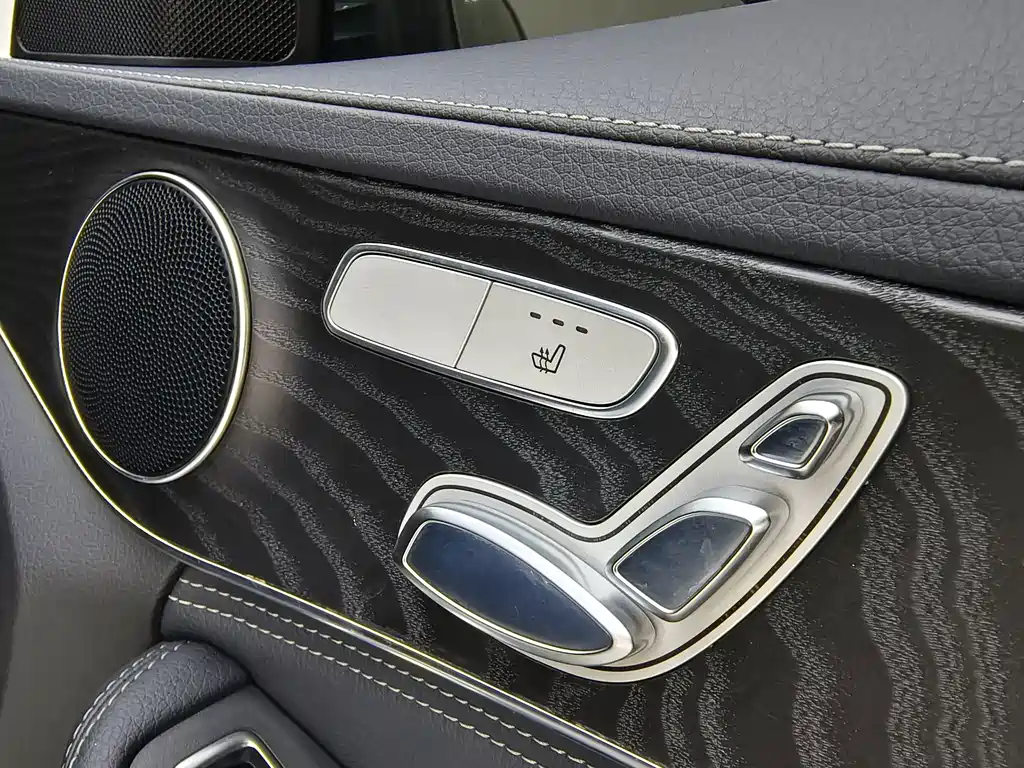 Mercedes-Benz C-Class — миниатюра 20