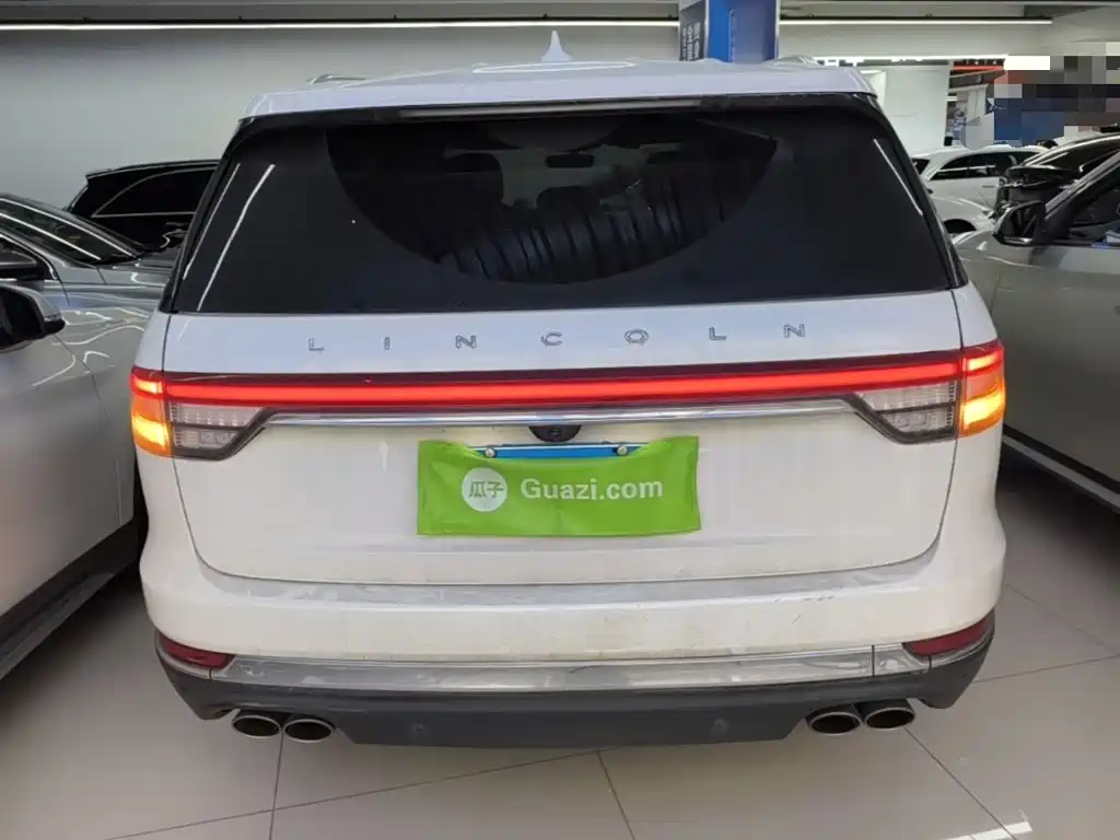 Lincoln Aviator (Import) — миниатюра 6