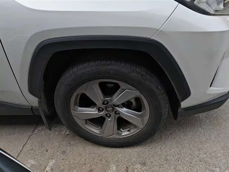 TOYOTA RAV4 RONGFANG