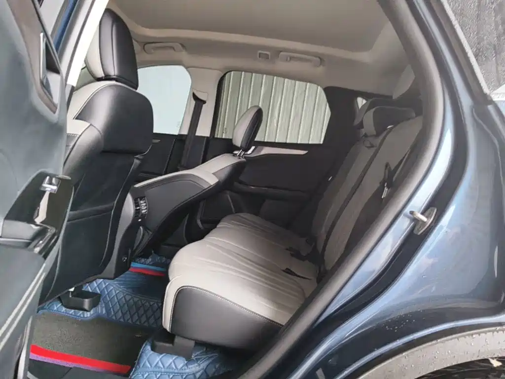 Ford Escape — миниатюра 17