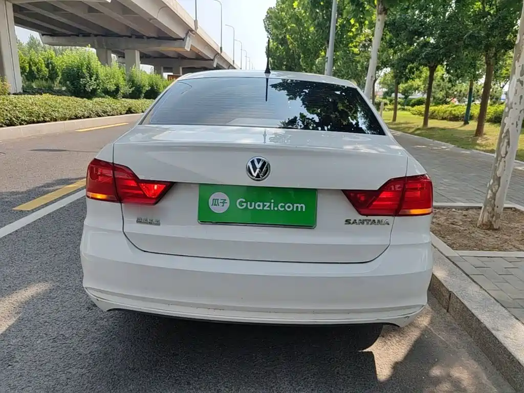 Volkswagen Santana — миниатюра 6