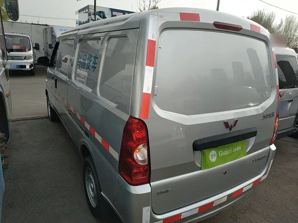 Wuling Rongguang 2021 1.5L 2 местL3C