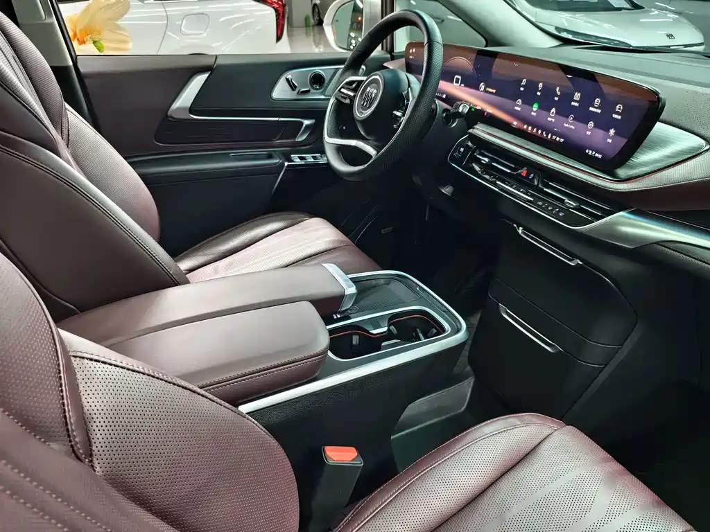 Buick Century — миниатюра 10