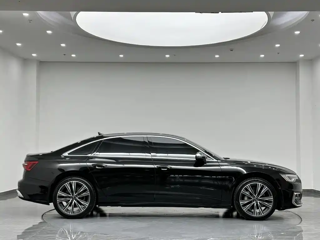 Audi A6L 2025 45 TFSI quattro