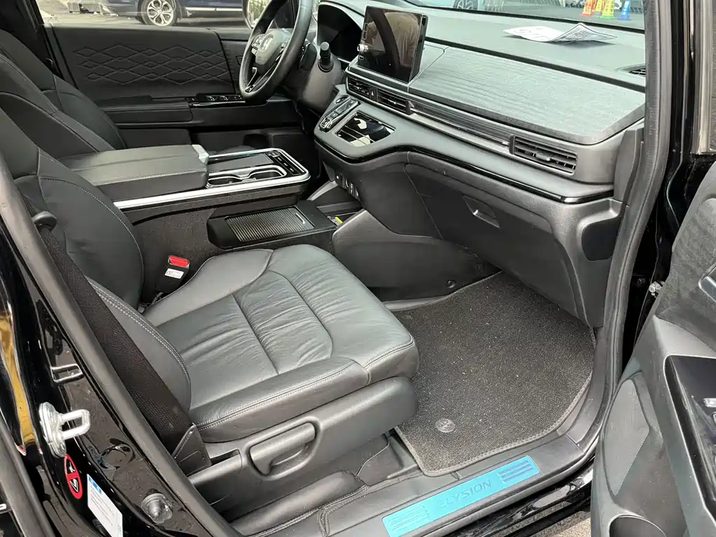 Honda Elysion — миниатюра 8