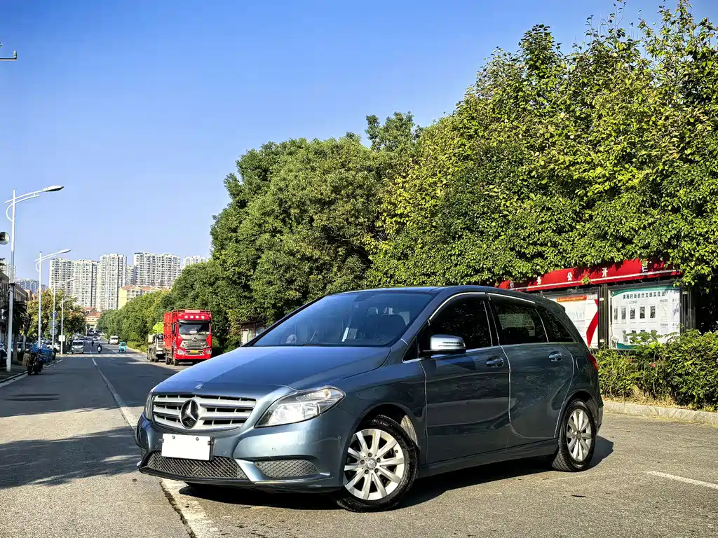 Mercedes-Benz B-Class 2013