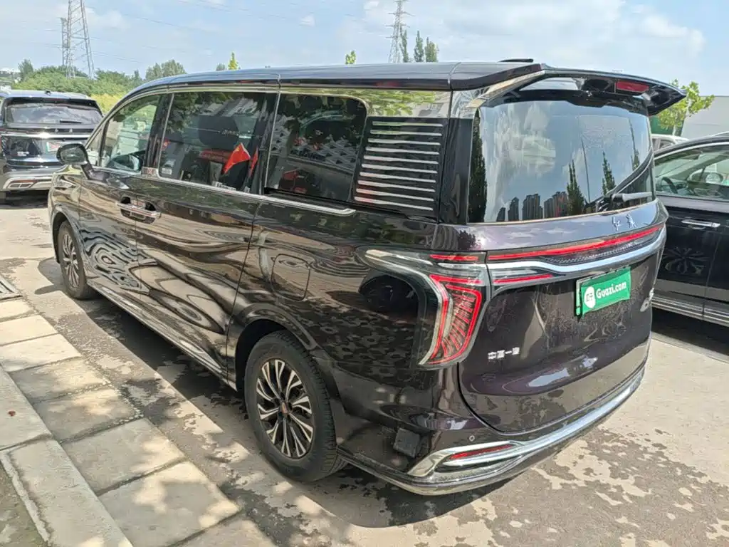 Hongqi Hongqi HQ9 PHEV — миниатюра 5