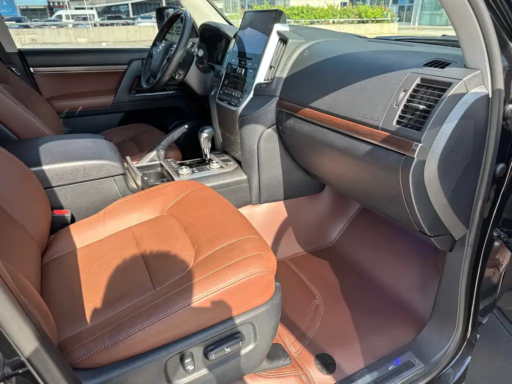 Toyota Land Cruiser — миниатюра 15
