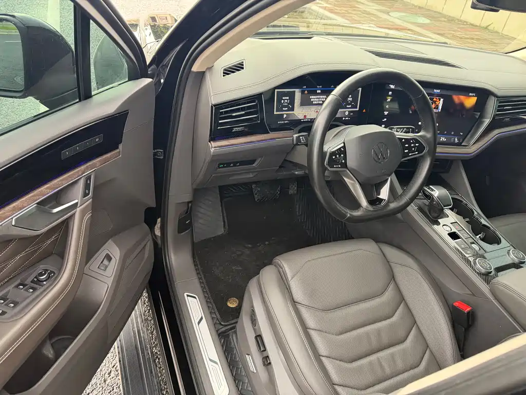 Volkswagen Touareg — миниатюра 4